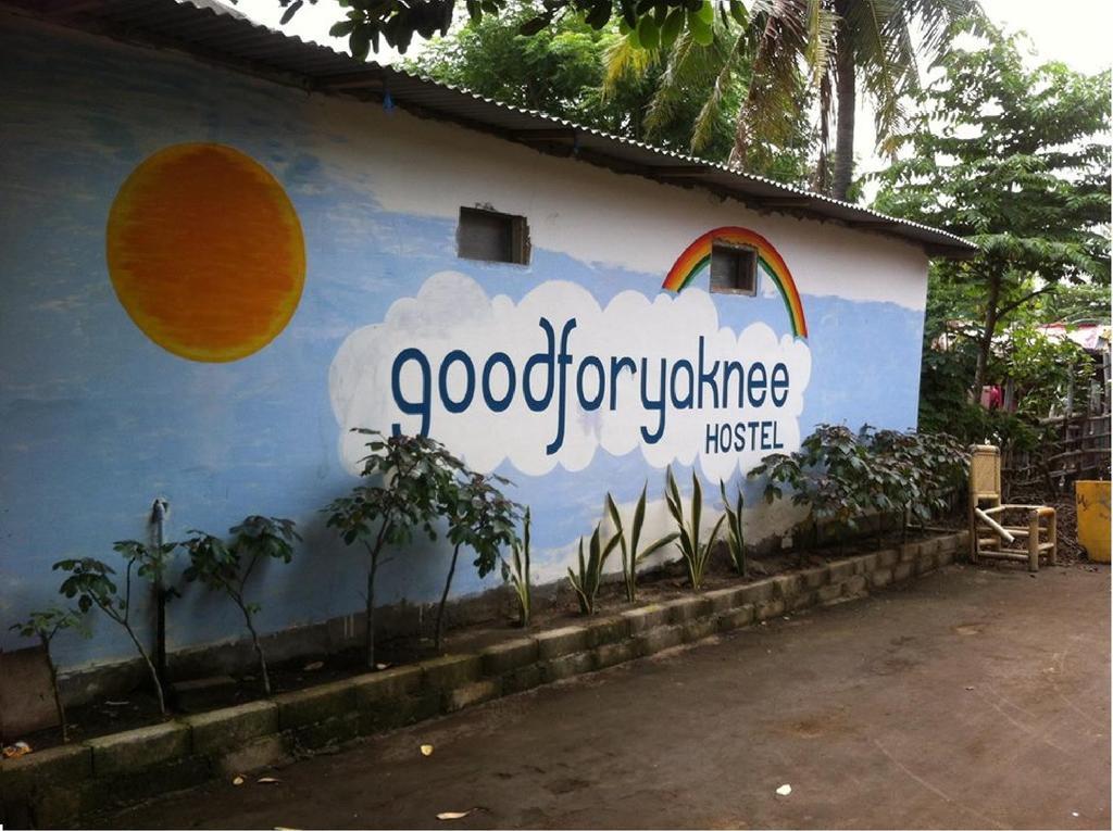 Good For Ya Knee Hostel & Bungalows (Adults Only) Gili Trawangan Quarto foto