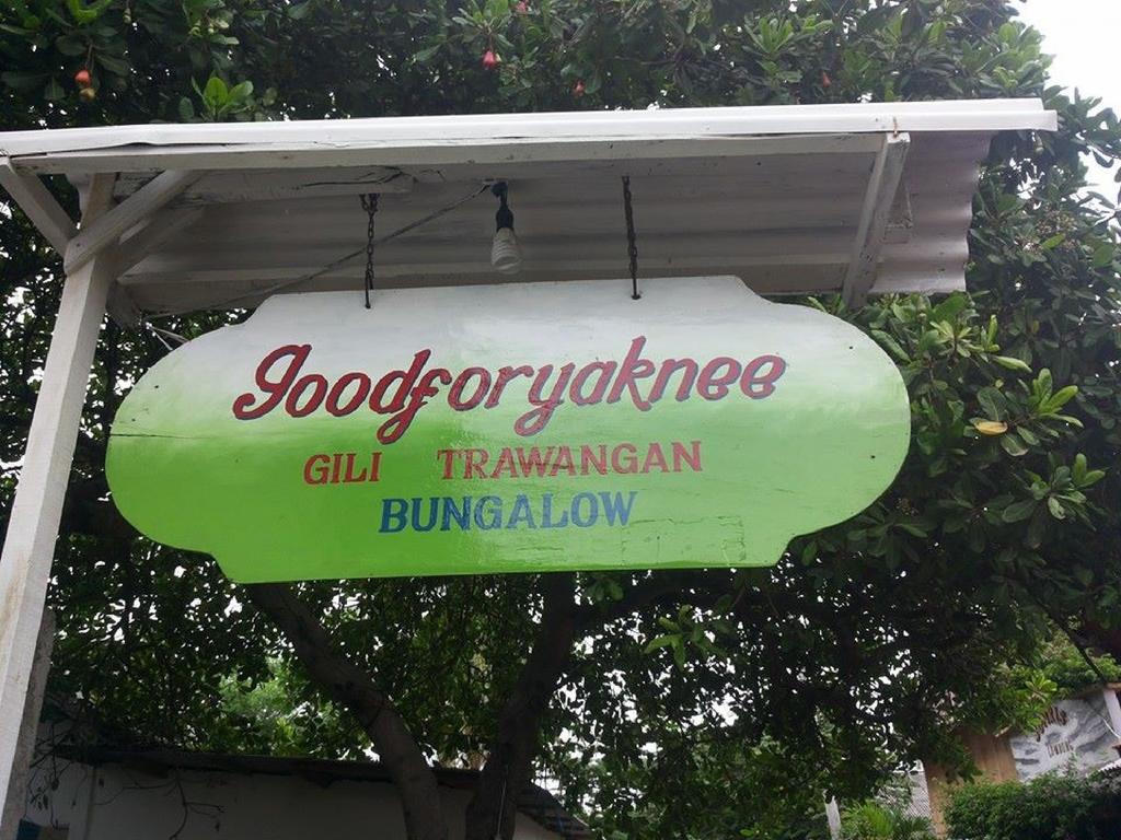 Good For Ya Knee Hostel & Bungalows (Adults Only) Gili Trawangan Quarto foto